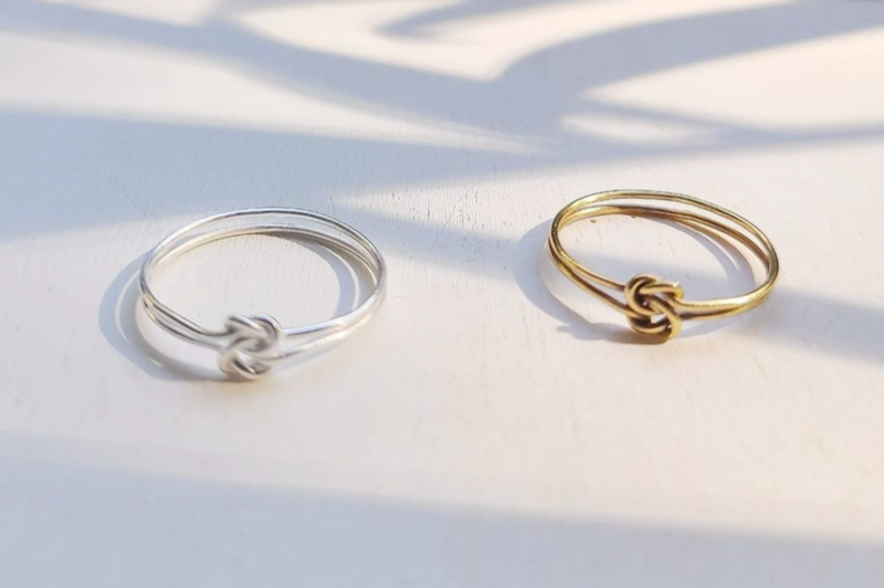 Infinite Knot Ring