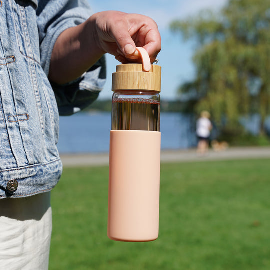 Dana Glass Travel Mug with Infuser & Silicone Sleeve - Coral